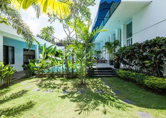 Deluxe Tropical 6 Bedroom Near *