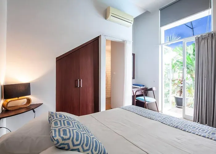 Deluxe Tropical 6 Bedroom Near * Canggu (Bali)